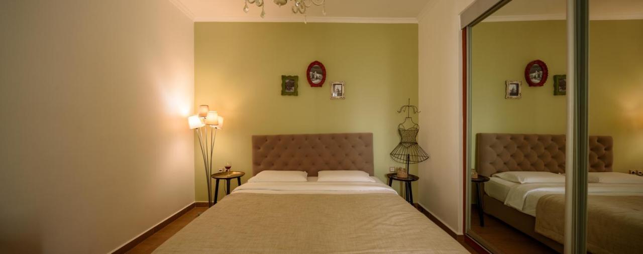 Suite Home Santorini Firá Buitenkant foto